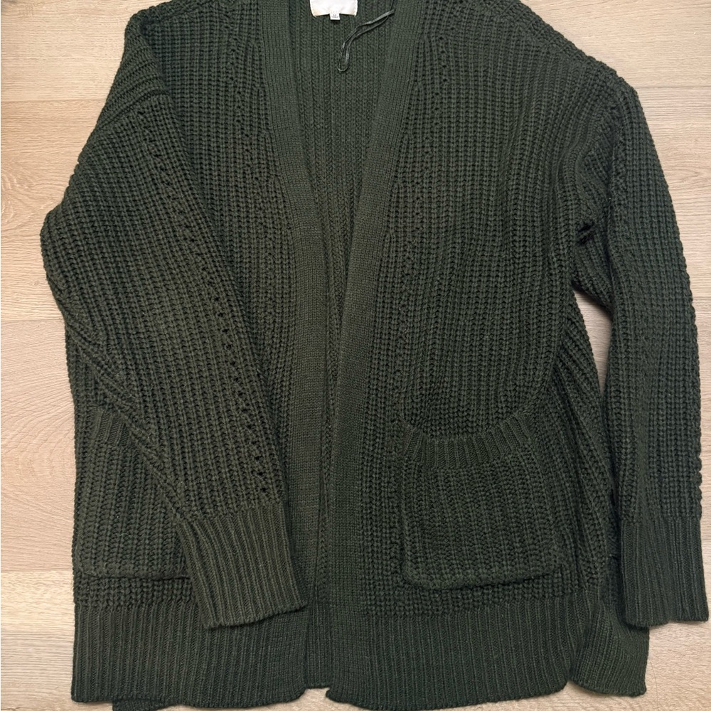 Chic Forest Green Knit Cardigan